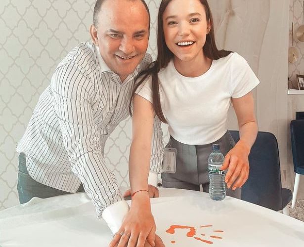 57岁富商砸14万英镑代孕 一年产21子 夸口要生105个！