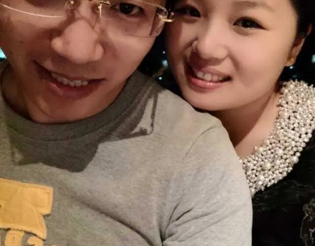 郑州地铁5号线：两个寻找丈夫的妻子…