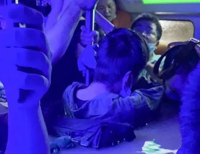 悲痛！郑州那趟“死亡地铁” 本来是可以停运和开门的